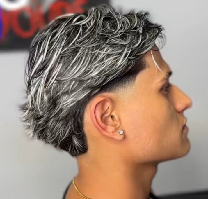 Corte moderno com highlights